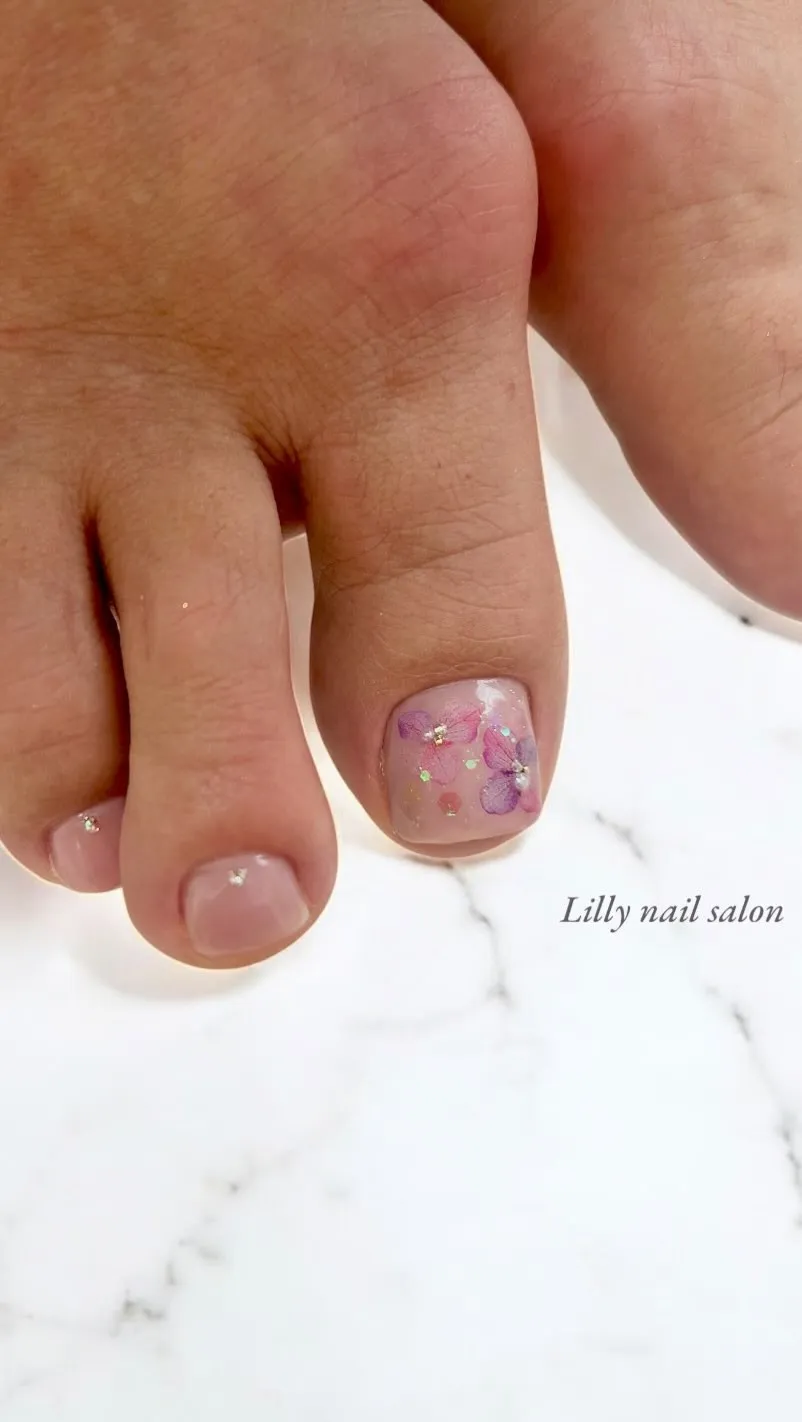 【梅雨を楽しむ、紫陽花フットネイル💜 】Lilly nail...