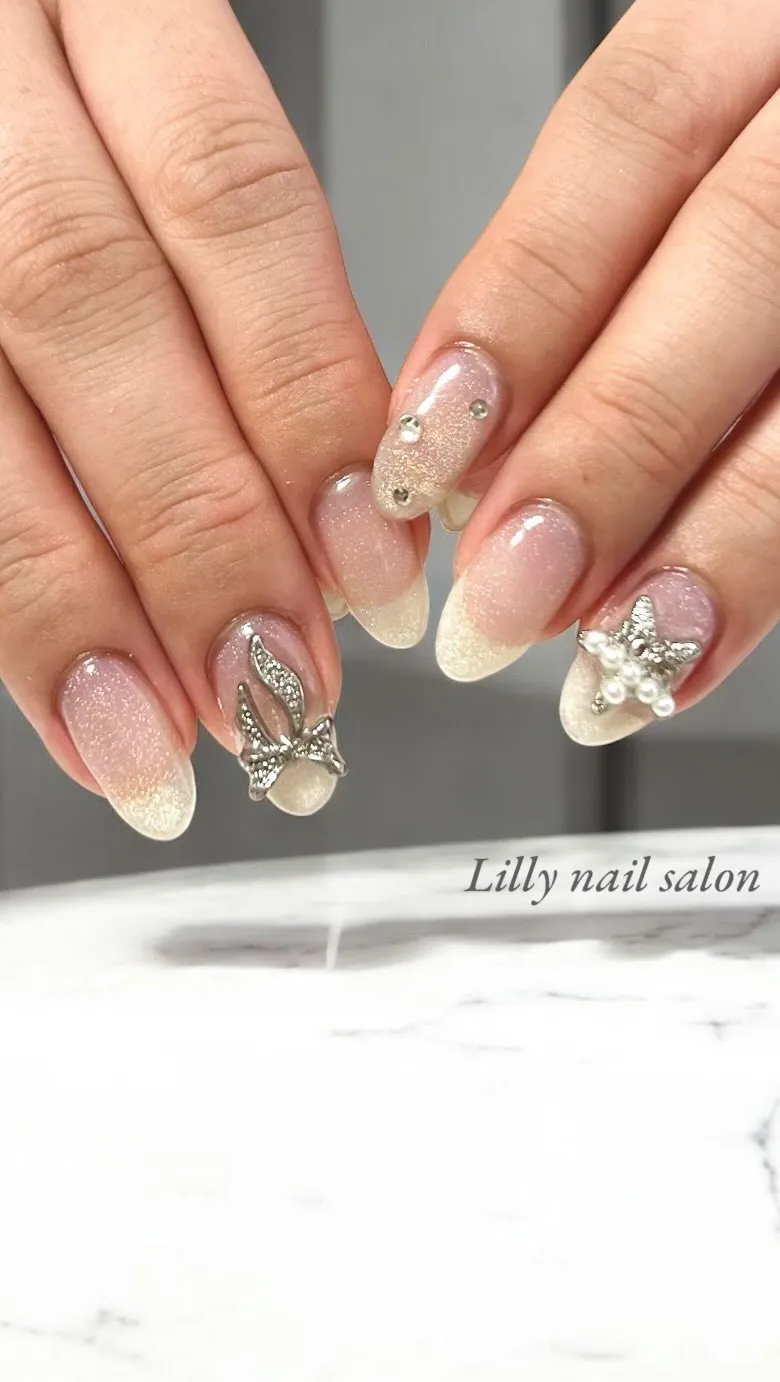 【2回楽しめるマグネットネイル！？】Lilly nail s...