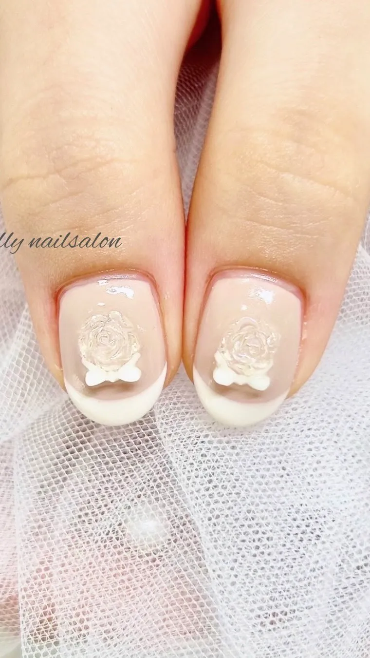 【お手元が綺麗に見えるデザインは💓】Lilly nail s...