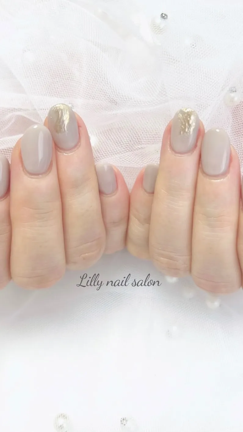 【大人女性になれちゃう？！グレージュ】Lilly nail ...