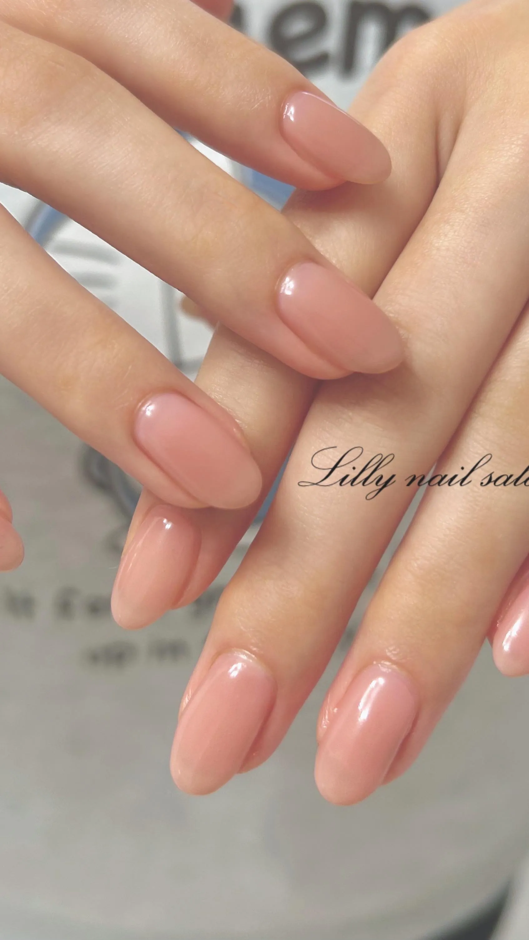 【ワンカラーで際立つツヤ✨】Lilly nail salon...